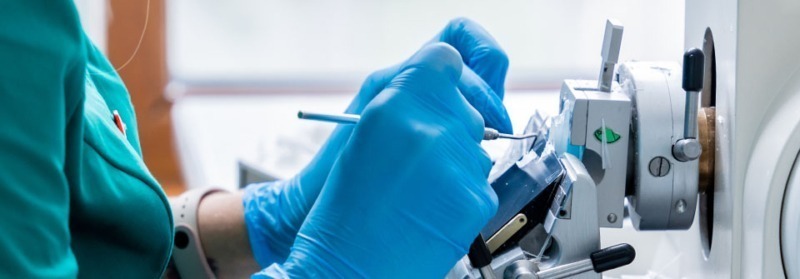 Request blades for Laboratory and diagnostics | LUTZ BLADES